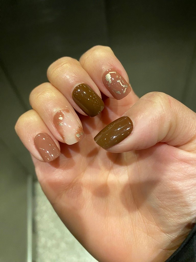 Marrón & Gold
